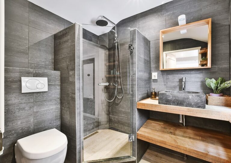 Bathroom Fitter 2 768x540