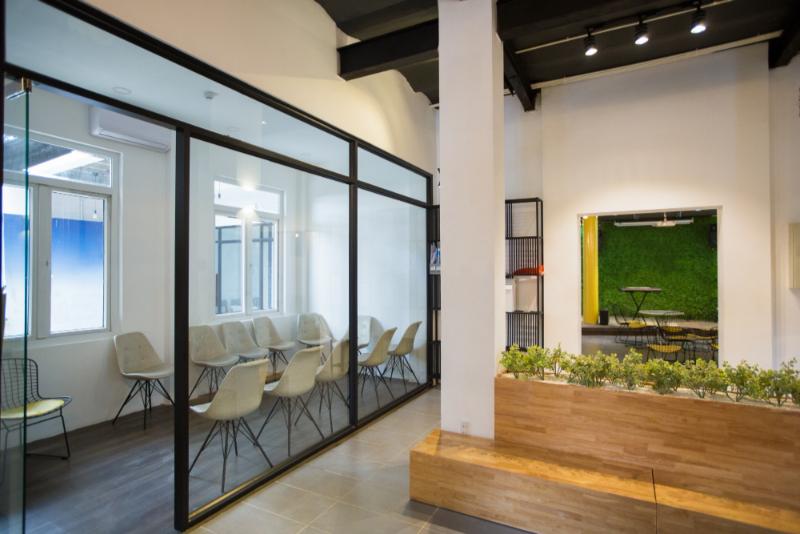 Commercial Glass Partitions