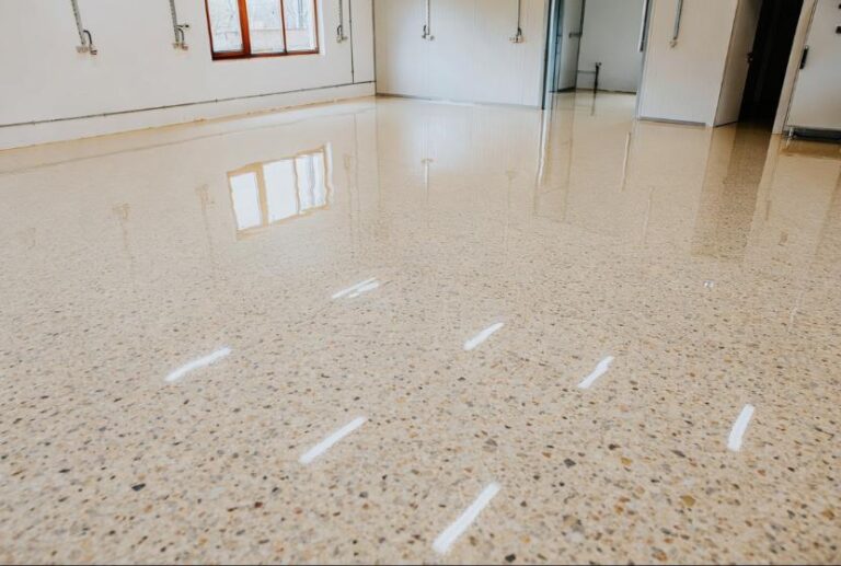 Decorative Flake Epoxy Flooring Banner 768x517