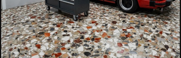 Flake Epoxy Installers Near Me Banner