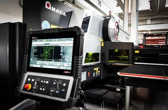 Fox Design Manufacturing Services Ltd Banner