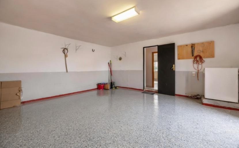 Garage Floor Flake System Bannerr