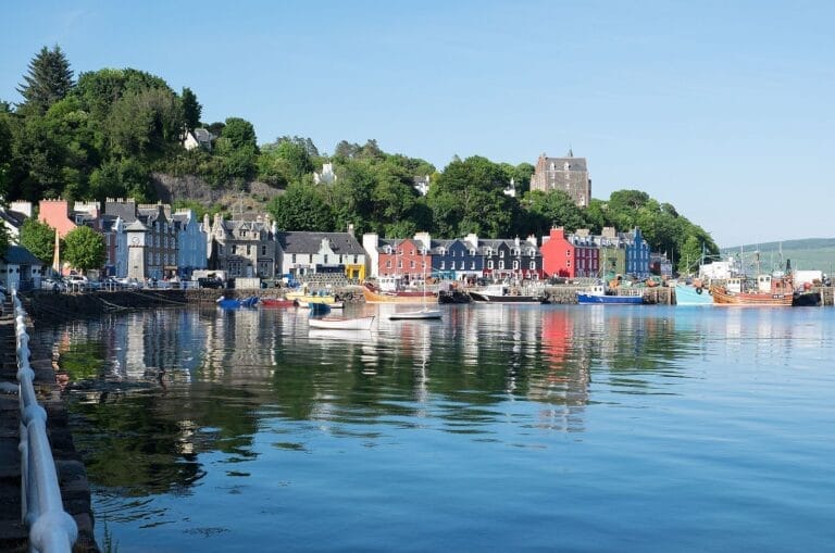 Tobermory waterfront 768x509