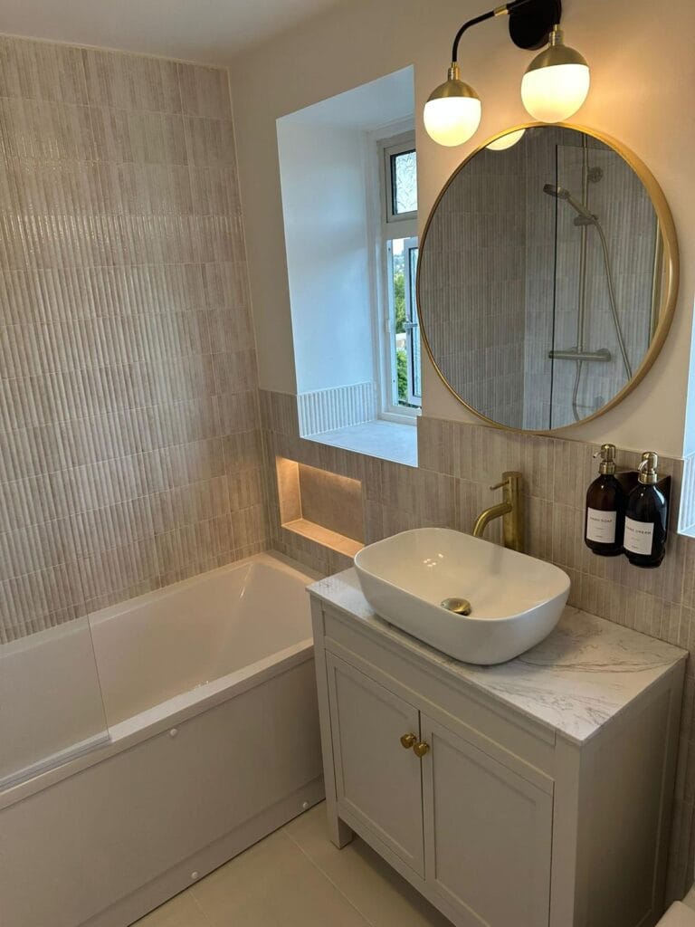 ccc183f4 e067 40f8 80c5 81550b40da86 768x1024