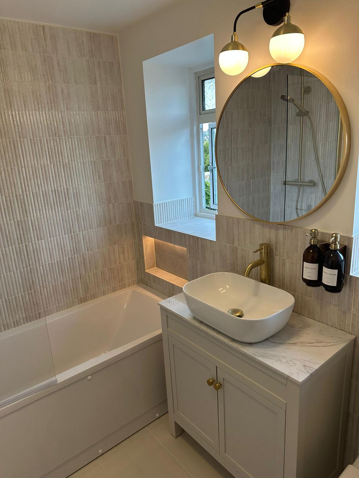 ccc183f4 e067 40f8 80c5 81550b40da86