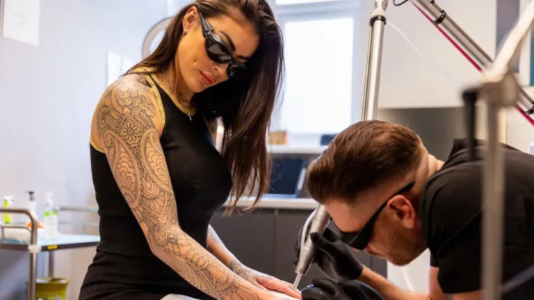 does removing a tattoo hurt 1 768x432