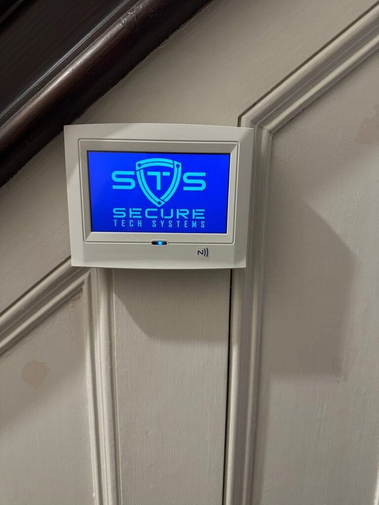 intruder alarm keypad 768x1024