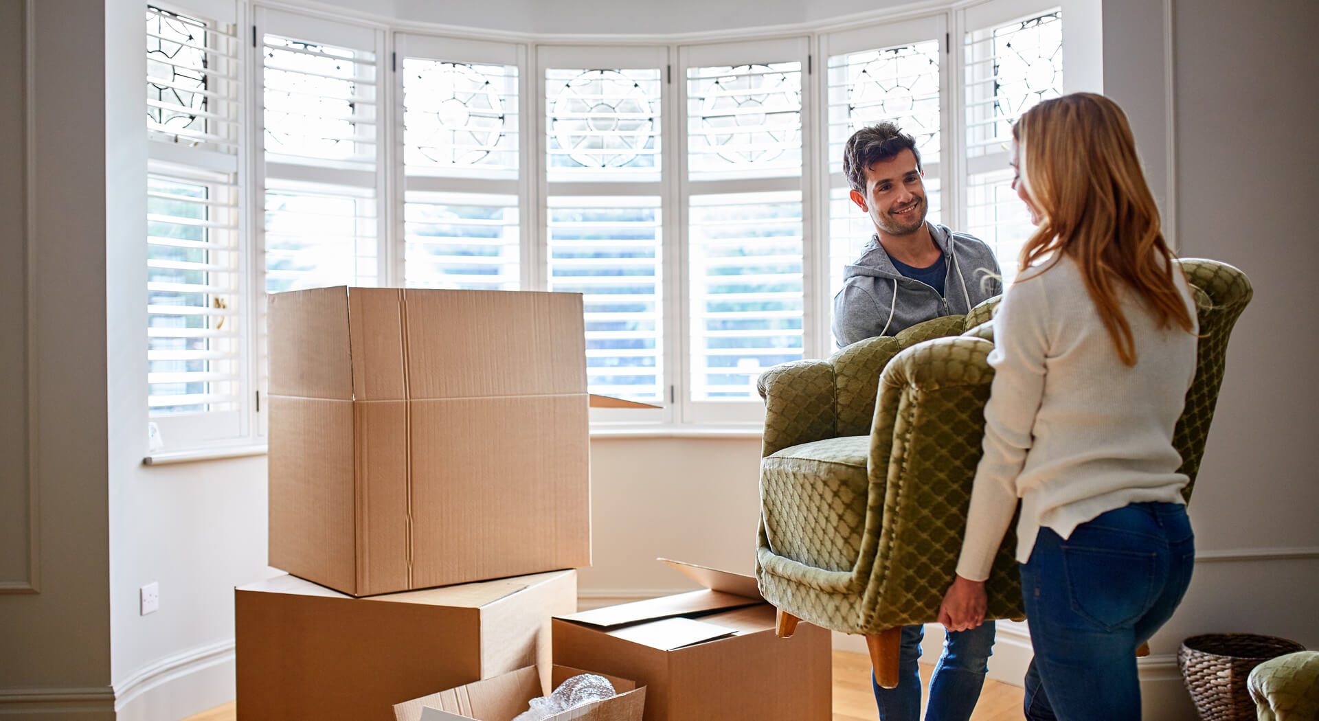 services couple moving in