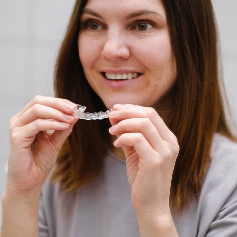 MK Dental & Implant