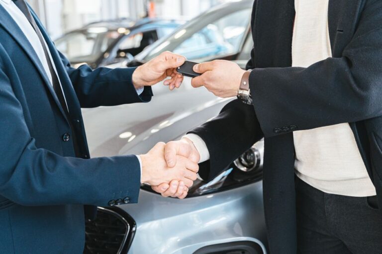 How to Choose a Car Finance Deal in Sale