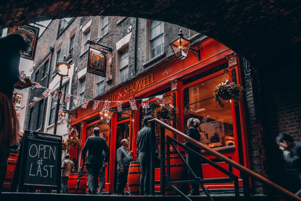 The UK’s New Tipping Code: What Restaurant Owners Should Do Now