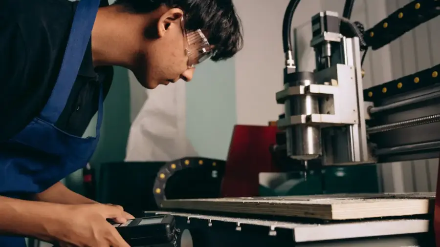 UK Engineering Firms: What the New Apprentice Grants Mean